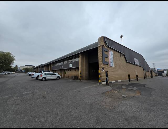 350M² WAREHOUSE TO LET IN MEADOWDALE